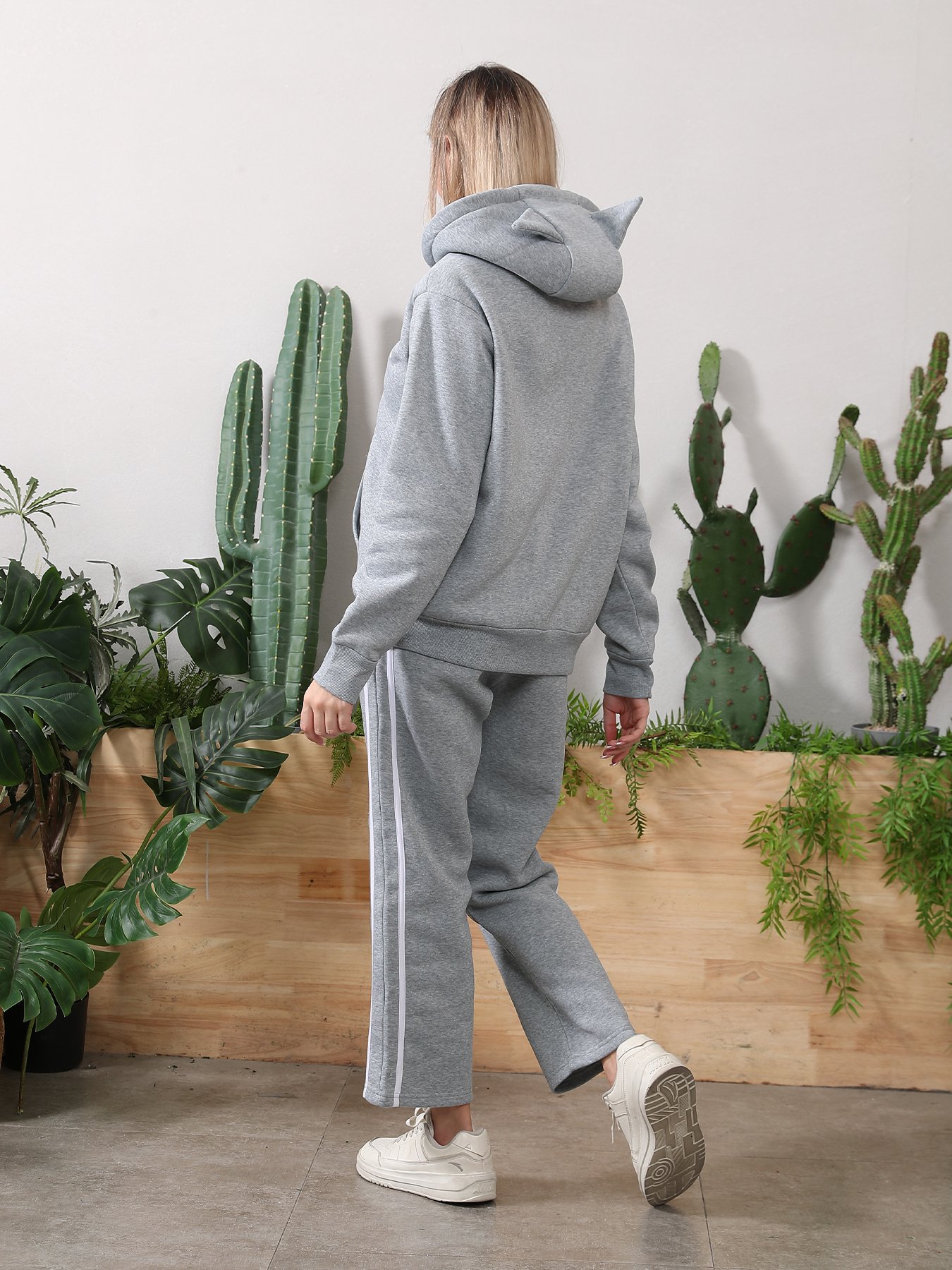 Women's Long Sleeved Hoodie Set - Image 9